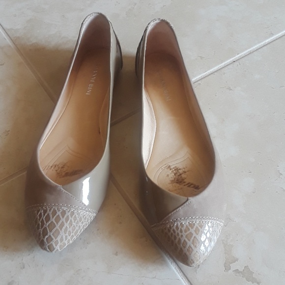 Shoes - Picture 1 of 3